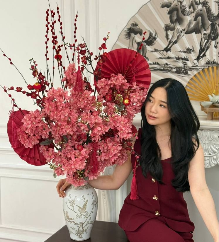 red-theme-flower-mix